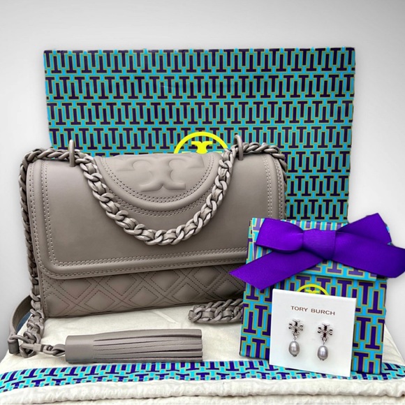 AUTH. Tory Burch Fleming Matte Small Shoulder Bag $498 - Picture 17 of 17